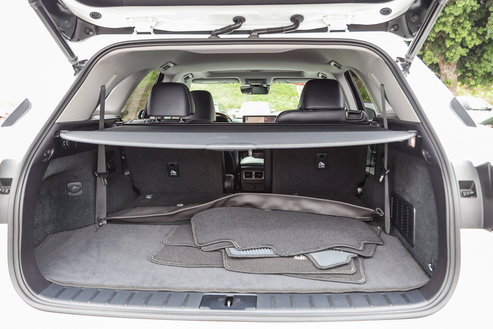 Used 2019 Lexus RX 350L FWD image 26