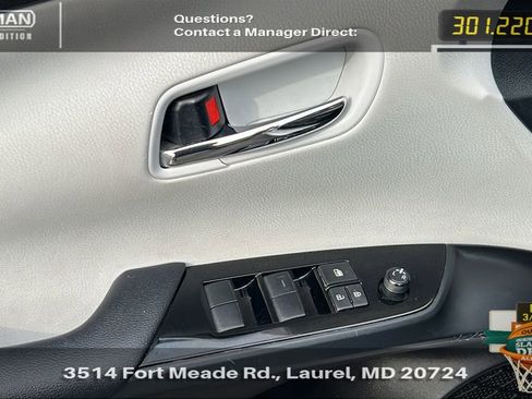 Used 2022 Toyota Prius LE image 17