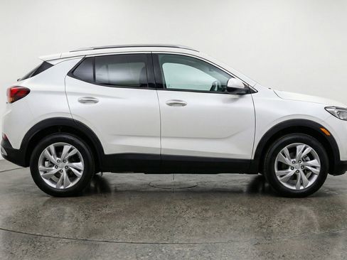 Used 2025 Buick Encore GX Preferred AWD/4WD image 11