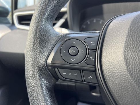 Used 2025 Toyota Corolla LE FWD image 19