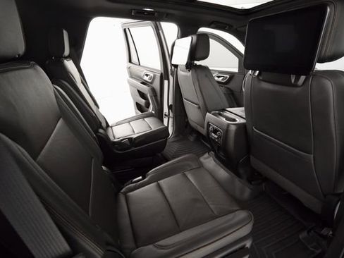 Used 2023 Chevrolet Tahoe High Country w/ LPO, Illumination Package AWD/4WD image 28
