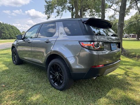 Used 2017 Land Rover Discovery Sport HSE image 8