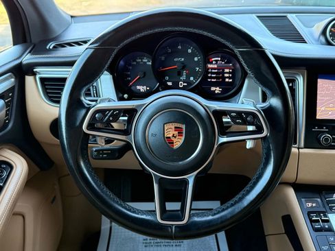 Used 2017 Porsche Macan GTS image 41
