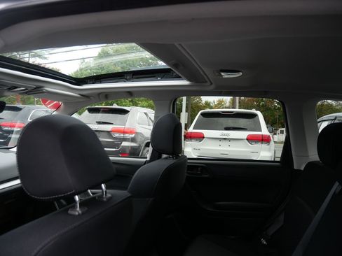 Used 2017 Subaru Forester 2.5i Premium w/ All-Weather Package image 20