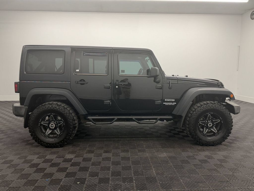 Used 2012 Jeep Wrangler Unlimited Sport w/ PWR Convenience Group AWD/4WD image 7