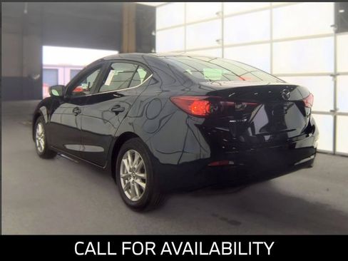 Used 2016 MAZDA MAZDA3 i Sport w/ Preferred Equipment Package FWD image 3