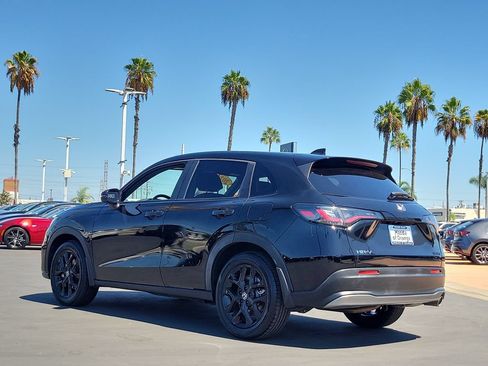 Used 2024 Honda HR-V Sport image 2