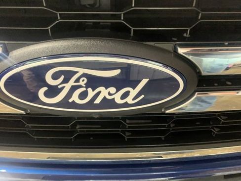 Used 2025 Ford F150 Lariat w/ Equipment Group 502A High AWD/4WD image 28