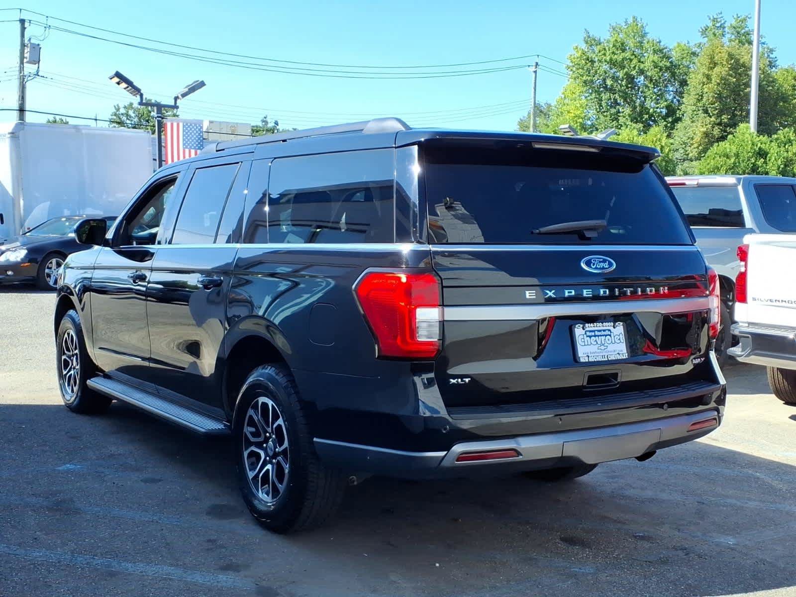 Used 2024 Ford Expedition Max XLT AWD/4WD image 4
