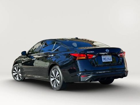 Used 2019 Nissan Altima 2.5 SV FWD image 4