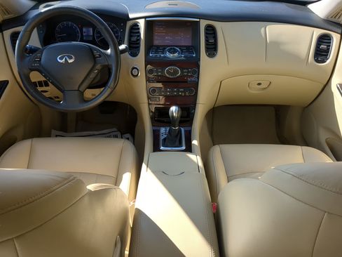 Used 2017 INFINITI QX50 2WD w/ Premium Plus Package image 41