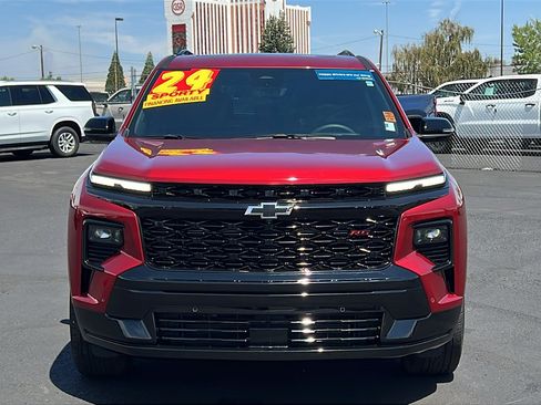 Certified 2024 Chevrolet Traverse RS w/ LPO, Floor Liner Package AWD/4WD image 2