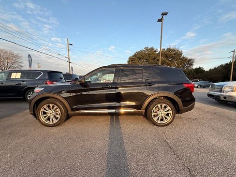 Used 2020 Ford Explorer XLT w/ Equipment Group 202A image 1