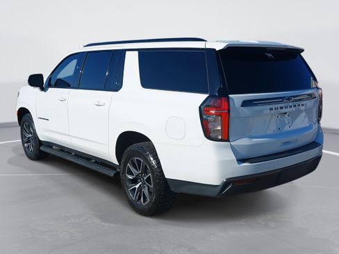 Used 2021 Chevrolet Suburban Z71 w/ Rear Media and Nav Package image 7