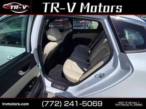 Used 2016 Kia Optima SX w/ Chrome Wheel Package FWD image 13