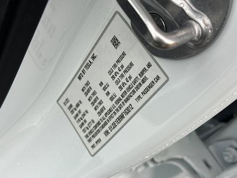 Used 2022 Tesla Model 3 Long Range image 38