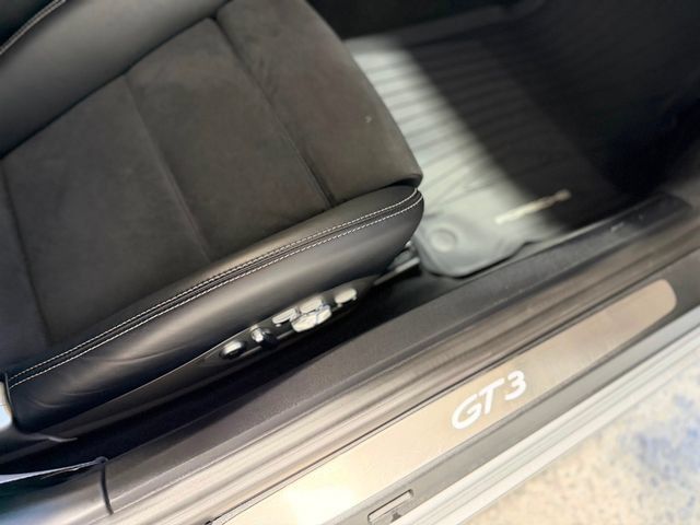 Used 2015 Porsche 911 GT3 RWD image 31