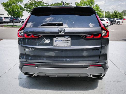 Used 2025 Honda CR-V Sport-L image 9