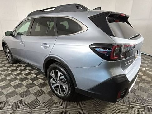 Used 2020 Subaru Outback Limited AWD/4WD image 4