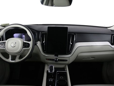 New 2026 Volvo XC60 B5 Ultra w/ Climate Package AWD/4WD image 5