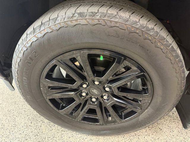 Used 2024 Ford F150 Platinum w/ FX4 Off-Road Package AWD/4WD image 9
