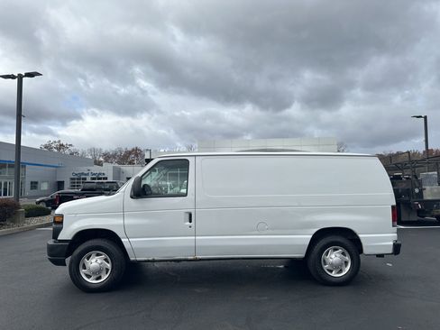 Used 2012 Ford E-150 and Econoline 150 image 9