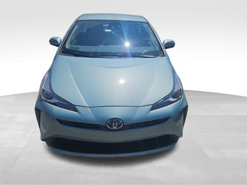 Used 2022 Toyota Prius LE FWD image 3