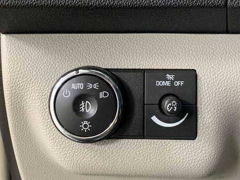 Used 2009 GMC Acadia SLT w/ Visibility Package image 27