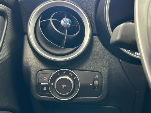 Used 2018 Alfa Romeo Stelvio Sport w/ Quick Order Package 22J Sport image 37