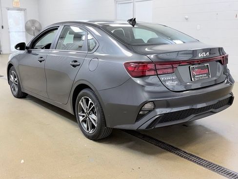 Used 2024 Kia Forte LXS w/ LXS Technology Package FWD image 7