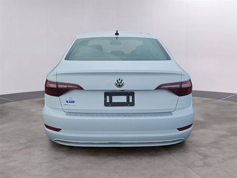 Used 2020 Volkswagen Jetta SE w/ SE Cold Weather Package image 5