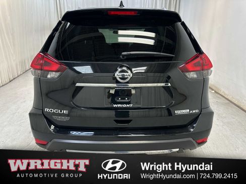 Used 2019 Nissan Rogue S w/ Special Edition Package image 5