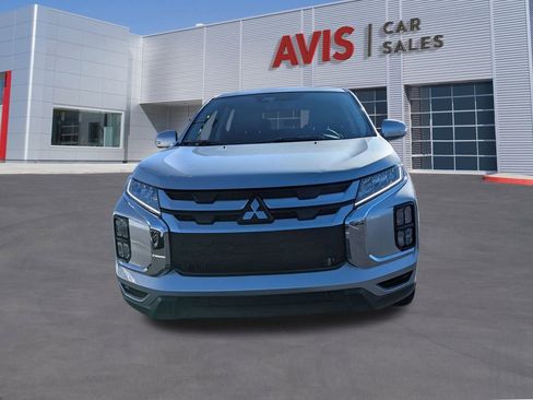 Used 2025 Mitsubishi Outlander Sport ES image 2