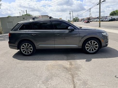 Used 2018 Audi Q7 3.0T Prestige AWD/4WD image 4