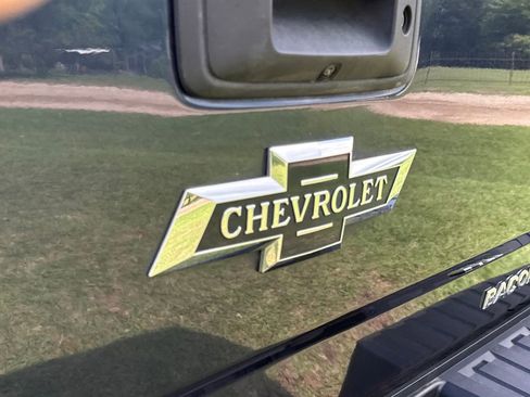 Used 2018 Chevrolet Silverado 1500 LTZ Z71 w/ Centennial Edition image 50