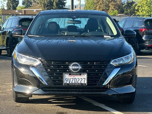 Certified 2025 Nissan Sentra SV w/ Trunk Package image 9