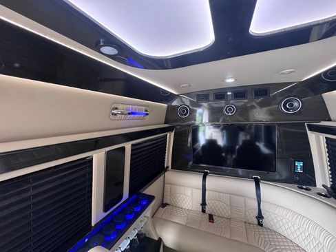 Used 2023 Mercedes-Benz Sprinter 3500 image 72