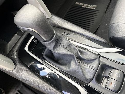 Certified 2025 Toyota Corolla Cross XLE w/ Convenience Package AWD/4WD image 19