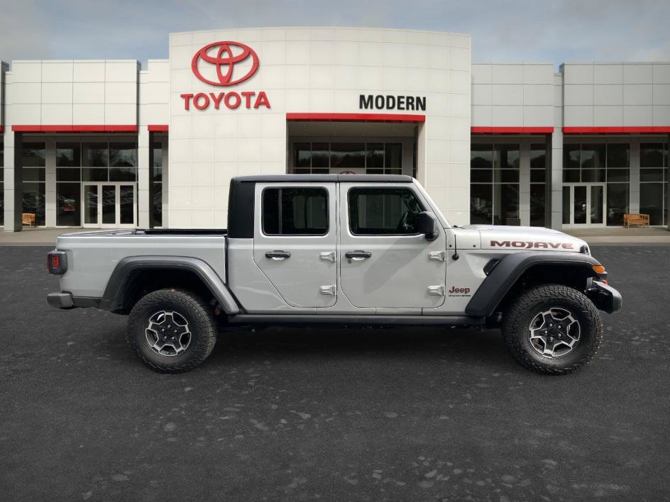 Used 2023 Jeep Gladiator Mojave w/ Cold Weather Group AWD/4WD image 4