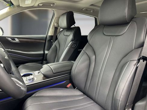 Certified 2026 Genesis GV80 2.5T Select image 8