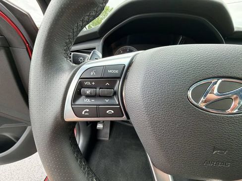Used 2018 Hyundai Sonata Sport FWD image 31