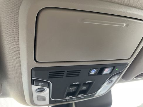 Certified 2022 Honda Pilot Elite image 34