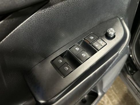Used 2019 Toyota Highlander SE AWD/4WD image 19