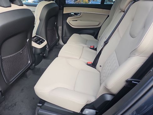 New 2026 Volvo XC90 B6 Plus w/ Protection Package Premier image 21