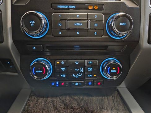 Used 2017 Ford F350 Lariat w/ Lariat Ultimate Package AWD/4WD image 54