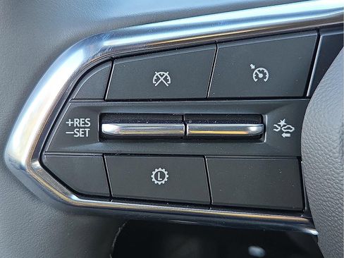 New 2026 Chevrolet Suburban Premier image 22