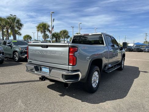Used 2024 Chevrolet Silverado 2500 LTZ image 16