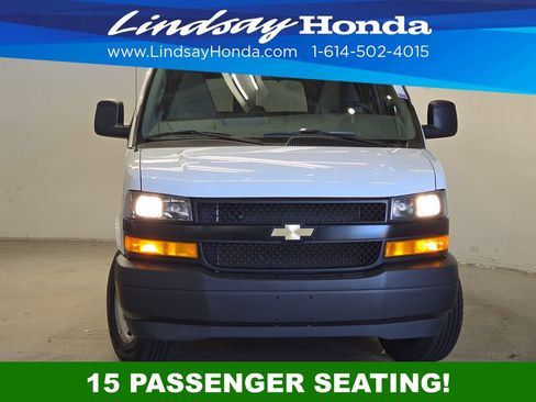 Used 2023 Chevrolet Express 3500 LS RWD image 2