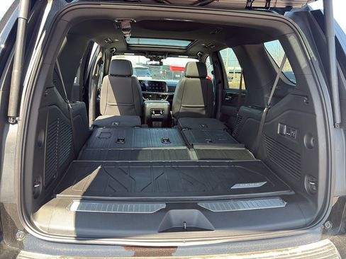 New 2026 Chevrolet Tahoe Premier w/ Sun And Tow Package AWD/4WD image 8