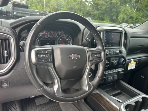 Used 2020 Chevrolet Silverado 1500 LT Trail Boss AWD/4WD image 24